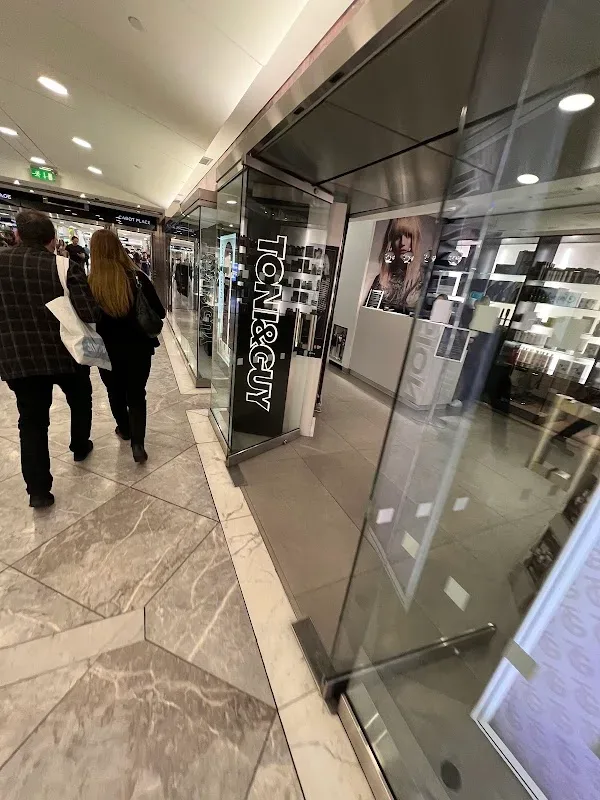 TONI&GUY Canary Wharf — Hairdresser in London